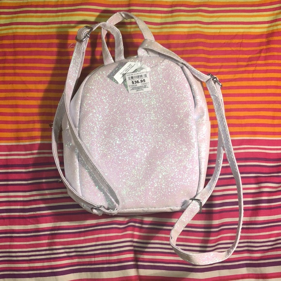 Shiny back pack with colours.14$ - Picture 2 of 4